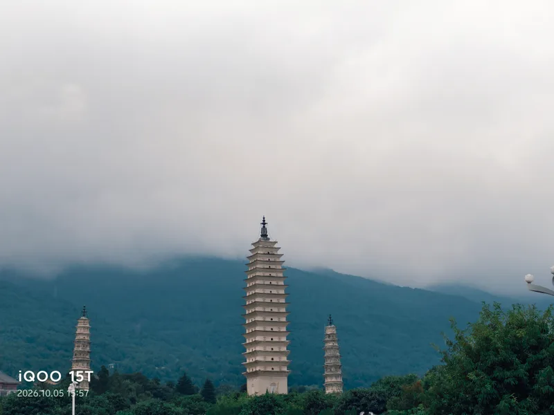 古刹佛光
